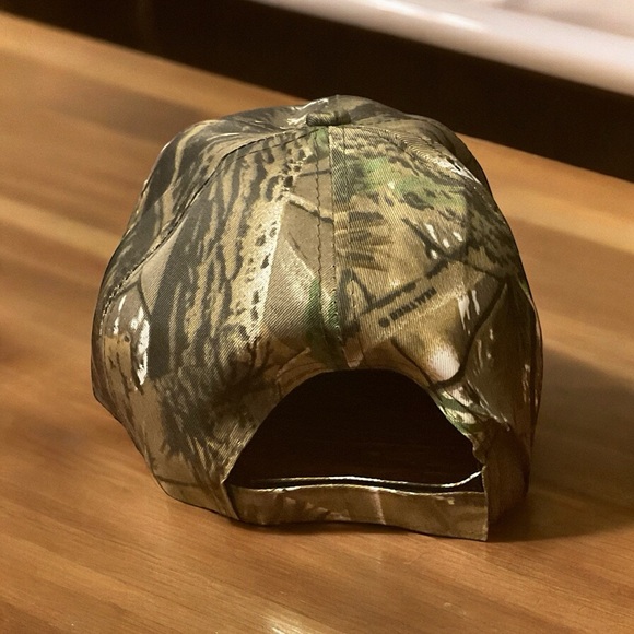 🇺🇸TRUMP 2020 Embroidered Stars & Stripes Adjustable Cap! - Picture 3 of 6